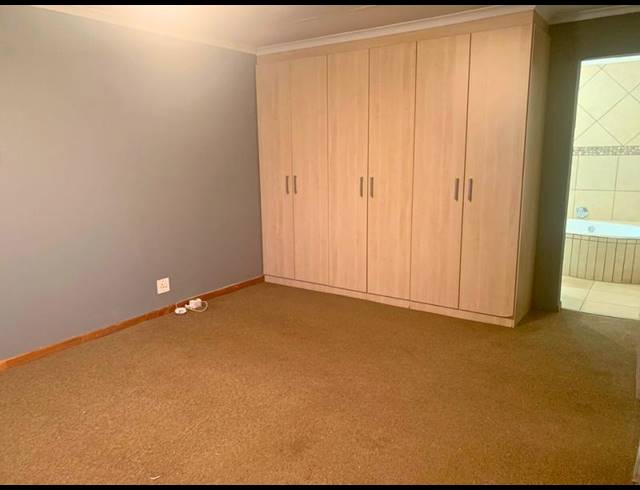 3 BEDROOM PROPERTY TO RENT IN BIRCHLEIGH NORTH
